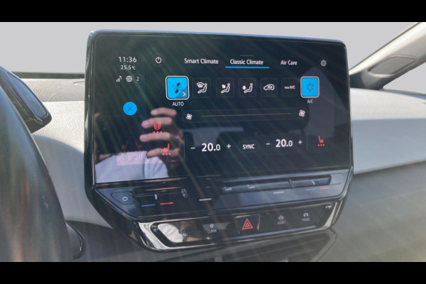 Volkswagen ID.3 First Plus 58 kWh 204pk SOH 91% Camera | Stoelverwarming | Acc | IQ Light