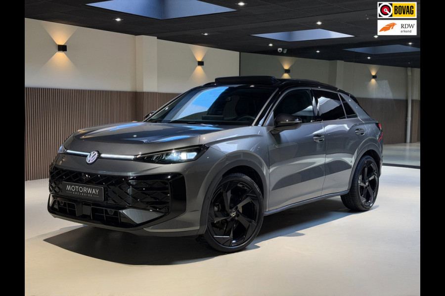 Volkswagen T-Roc 1.5 eTsi R-Line First Edition|Pano|Matrix|Keyless|H&K|HUD|360|