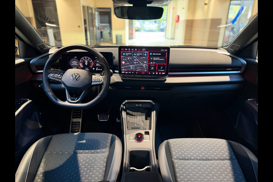 Volkswagen T-Roc 1.5 eTsi R-Line First Edition|Pano|Matrix|Keyless|H&K|HUD|360|