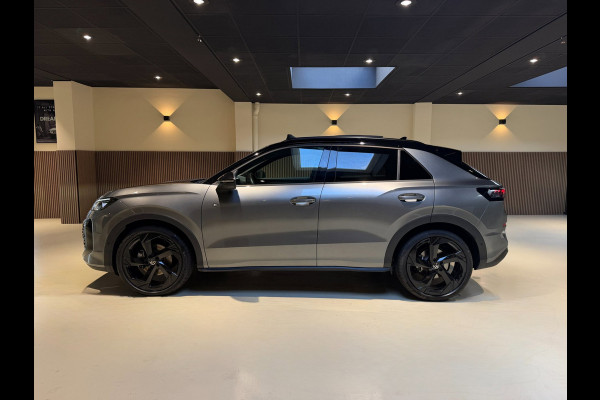 Volkswagen T-Roc 1.5 eTsi R-Line First Edition|Pano|Matrix|Keyless|H&K|HUD|360|