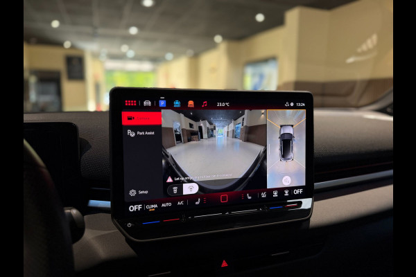 Volkswagen T-Roc 1.5 eTsi R-Line First Edition|Pano|Matrix|Keyless|H&K|HUD|360|