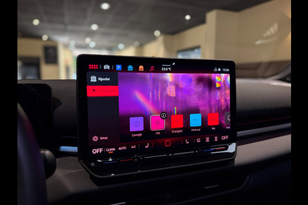 Volkswagen T-Roc 1.5 eTsi R-Line First Edition|Pano|Matrix|Keyless|H&K|HUD|360|