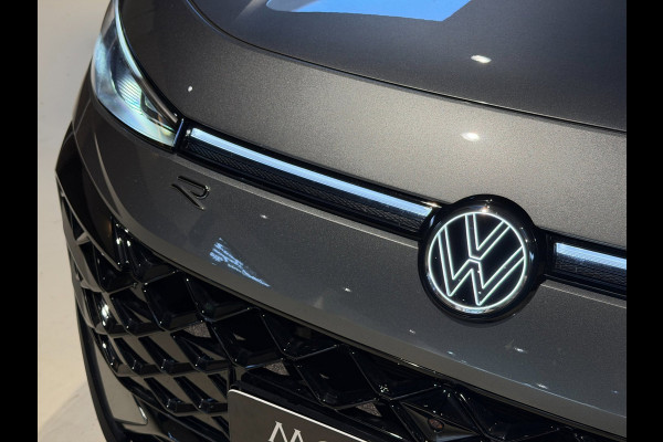 Volkswagen T-Roc 1.5 eTsi R-Line First Edition|Pano|Matrix|Keyless|H&K|HUD|360|