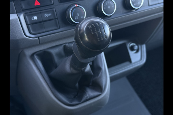 Volkswagen Crafter 35 2.0 TDI 140PK L3H3 | PDC | Airco | Trekhaak 3T
