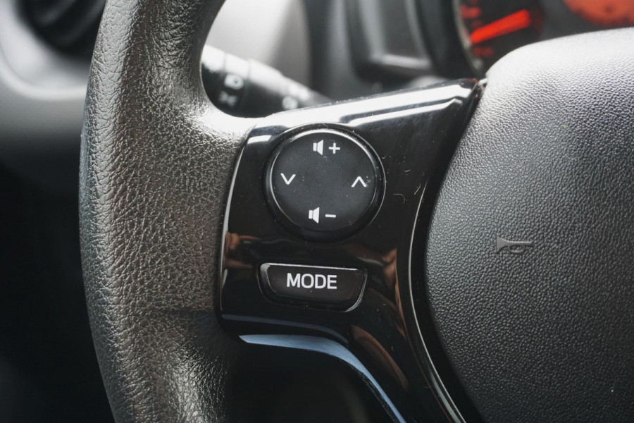 Peugeot 108 1.0 e-VTi Active/CARPLAY/CAMERA/DAB/AIRCO!