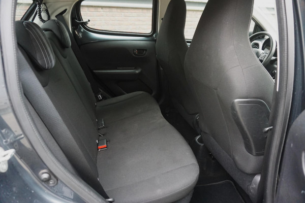 Peugeot 108 1.0 e-VTi Active/CARPLAY/CAMERA/DAB/AIRCO!