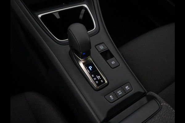 Lexus LBX 1.5 Business Line Bi-Tone 2WD | Dodehoek detectie | Stuur- & Stoelverwarming | Navigatie | Parkeersensoren
