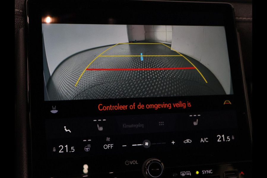 Lexus LBX 1.5 Business Line Bi-Tone 2WD | Dodehoek detectie | Stuur- & Stoelverwarming | Navigatie | Parkeersensoren