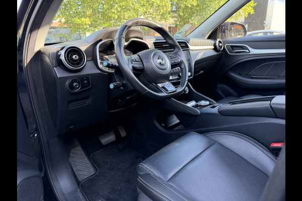 MG Mg Zs BWJ 12-2020 | EV 150PK Luxury 45 kWh SOH 91,7% | LEER | PANO DAK | STOELVERW | NAVI | CLIMA | CARPLAY | PDC | AD CRUISE |