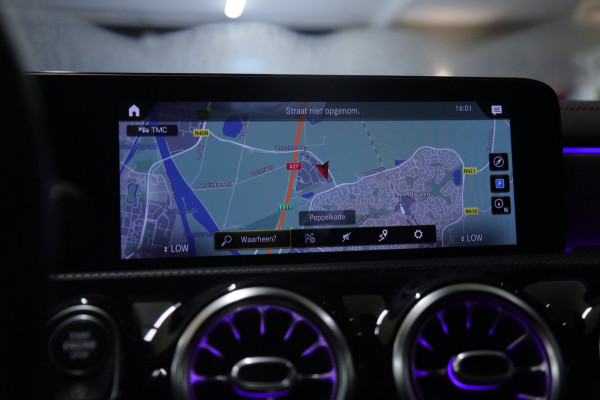 Mercedes-Benz CLA-Klasse 200 Business Solution AMG PANO/CAM/KEYLESS/LANEASSIST/VOL