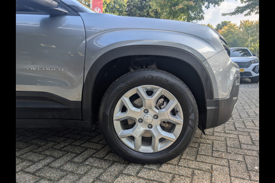 Jeep Avenger 1.2 e-Hybrid Altitude, Rijklaarprijs / 12 mnd Bovag garantie