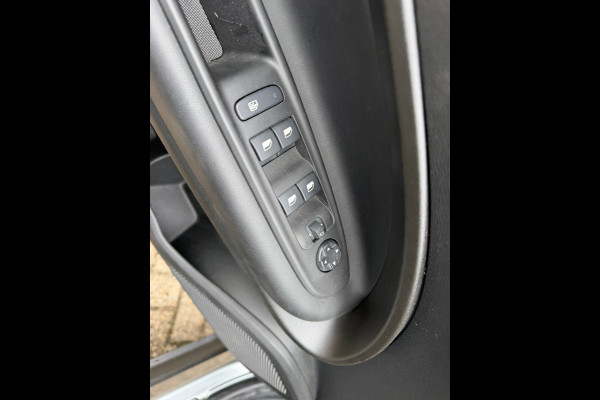 Jeep Avenger 1.2 e-Hybrid Altitude, Rijklaarprijs / 12 mnd Bovag garantie
