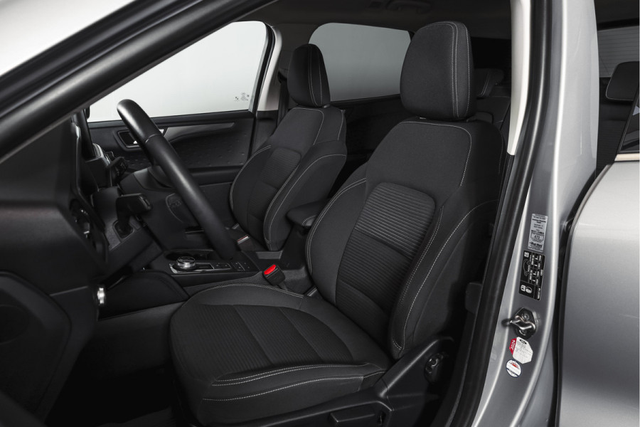 Ford Kuga 2.5 PHEV Titanium | Winterpakket | PDC V+A | Camera V+A | Navi + Carplay | Adapt. Cruise | PDC | Elek. Klep | LM 18" |