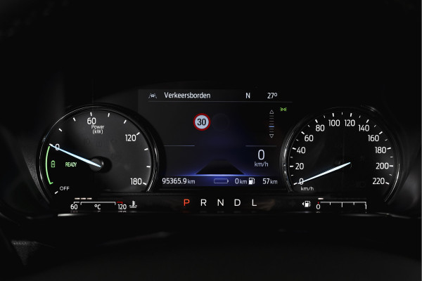 Ford Kuga 2.5 PHEV Titanium | Winterpakket | PDC V+A | Camera V+A | Navi + Carplay | Adapt. Cruise | PDC | Elek. Klep | LM 18" |