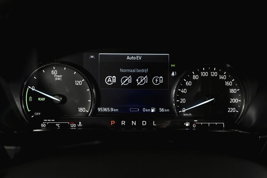 Ford Kuga 2.5 PHEV Titanium | Winterpakket | PDC V+A | Camera V+A | Navi + Carplay | Adapt. Cruise | PDC | Elek. Klep | LM 18" |