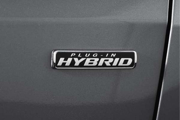 Ford Kuga 2.5 PHEV Titanium | Winterpakket | PDC V+A | Camera V+A | Navi + Carplay | Adapt. Cruise | PDC | Elek. Klep | LM 18" |