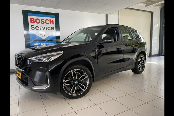 BMW X1 25 E x Drive Leer / Carplay / Elec achterklep / Camera /19 inch velgen