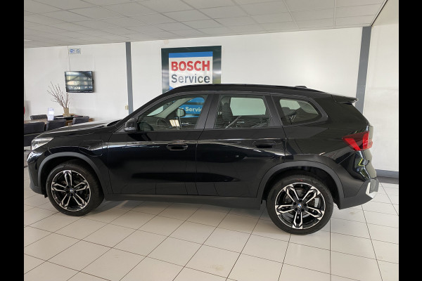BMW X1 25 E x Drive Leer / Carplay / Elec achterklep / Camera /19 inch velgen