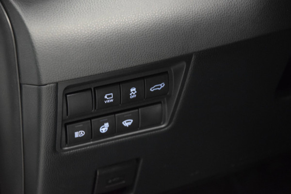 Toyota Yaris Cross 1.5 Hybrid Adventure Bi-Tone Hud Navi|Panoramadak|Garantie|Dealer Onderhouden