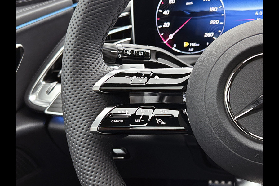 Mercedes-Benz E-Klasse Estate 300 e Business Solution AMG | Winterpakket | Nightpakket | Comfortpakket Plus | Trekhaak | Panoramaschuifdak | 360° camera | 20-inch multispaak AMG velgen |