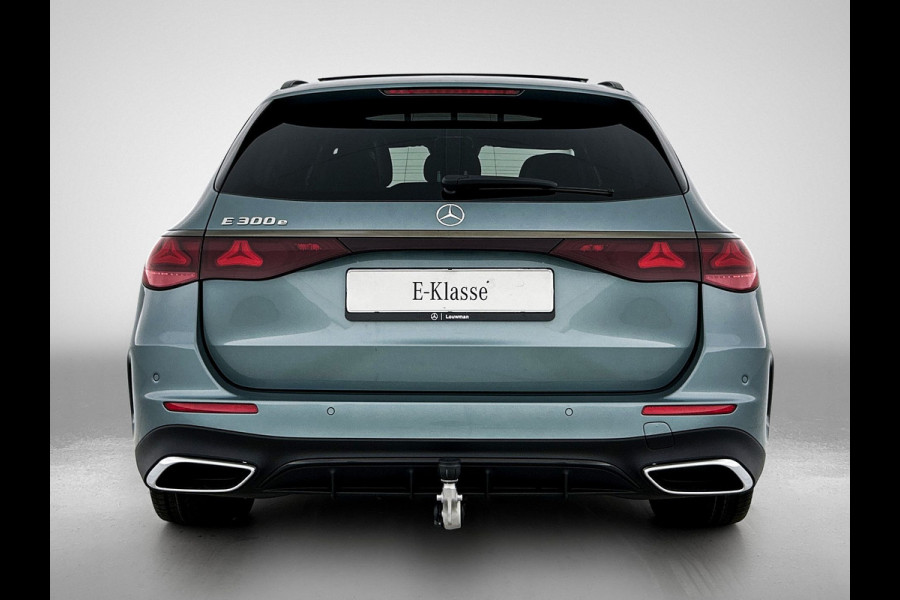 Mercedes-Benz E-Klasse Estate 300 e Business Solution AMG | Winterpakket | Nightpakket | Comfortpakket Plus | Trekhaak | Panoramaschuifdak | 360° camera | 20-inch multispaak AMG velgen |