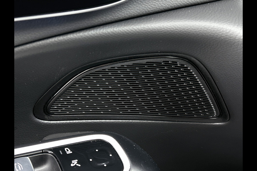 Mercedes-Benz E-Klasse Estate 300 e Business Solution AMG | Winterpakket | Nightpakket | Comfortpakket Plus | Trekhaak | Panoramaschuifdak | 360° camera | 20-inch multispaak AMG velgen |