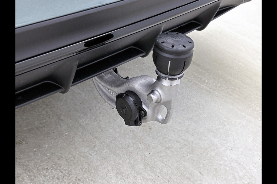 Mercedes-Benz E-Klasse Estate 300 e Business Solution AMG | Winterpakket | Nightpakket | Comfortpakket Plus | Trekhaak | Panoramaschuifdak | 360° camera | 20-inch multispaak AMG velgen |