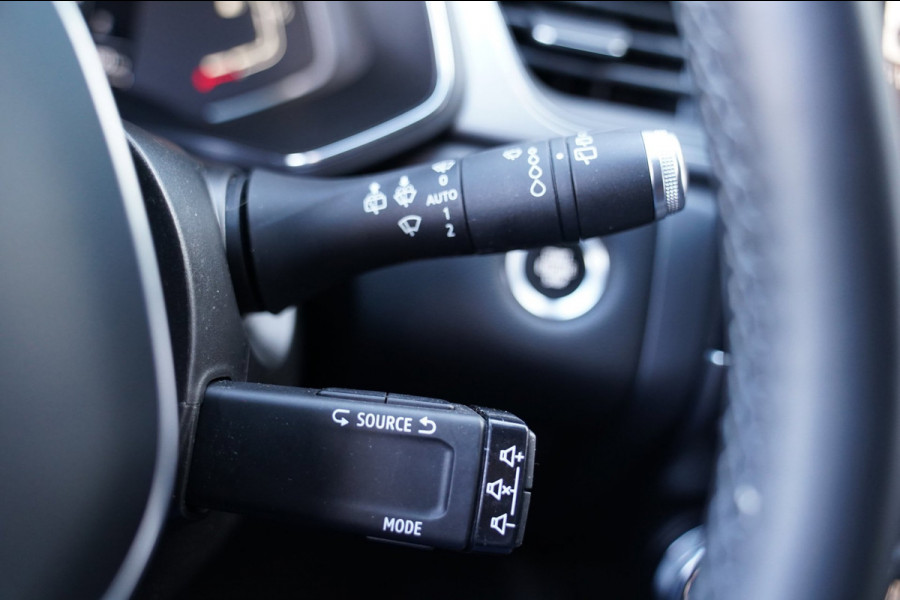 Renault Captur 1.0 TCe 90 Zen|Prijs rijklaar incl. 12 mnd garantie| LMV Camera PDC Trekhaak Airco Cruise