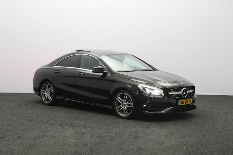 Mercedes-Benz CLA-Klasse 180 Automaat 123 PK AMG-Line Business Solution, Panoramadak, Stoelverwarming, Camera