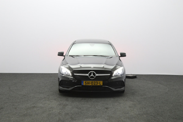 Mercedes-Benz CLA-Klasse 180 Automaat 123 PK AMG-Line Business Solution, Panoramadak, Stoelverwarming, Camera