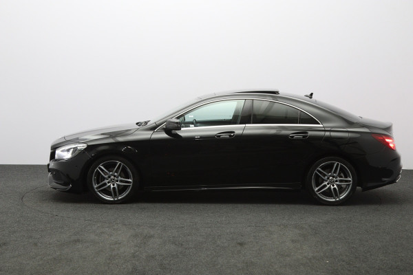 Mercedes-Benz CLA-Klasse 180 Automaat 123 PK AMG-Line Business Solution, Panoramadak, Stoelverwarming, Camera