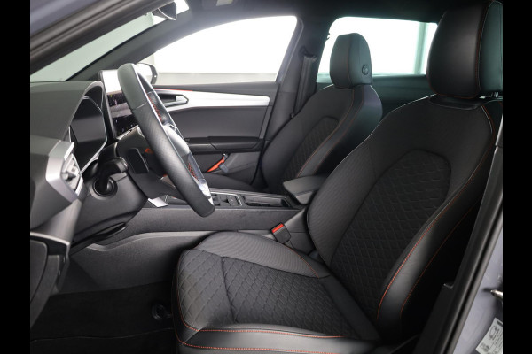 Seat Leon Sportstourer 1.5 TSI e-Hybrid FR PHEV First Edition 204 pk Automaat | Verlengde garantie | Navigatie | Parkeersensoren | Achteruitrijcamera | Autom. airco (3 zones) |