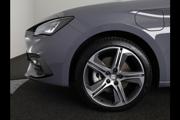 Seat Leon Sportstourer 1.5 TSI e-Hybrid FR PHEV First Edition 204 pk Automaat | Verlengde garantie | Navigatie | Parkeersensoren | Achteruitrijcamera | Autom. airco (3 zones) |