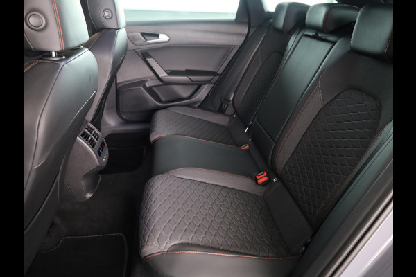 Seat Leon Sportstourer 1.5 TSI e-Hybrid FR PHEV First Edition 204 pk Automaat | Verlengde garantie | Navigatie | Parkeersensoren | Achteruitrijcamera | Autom. airco (3 zones) |