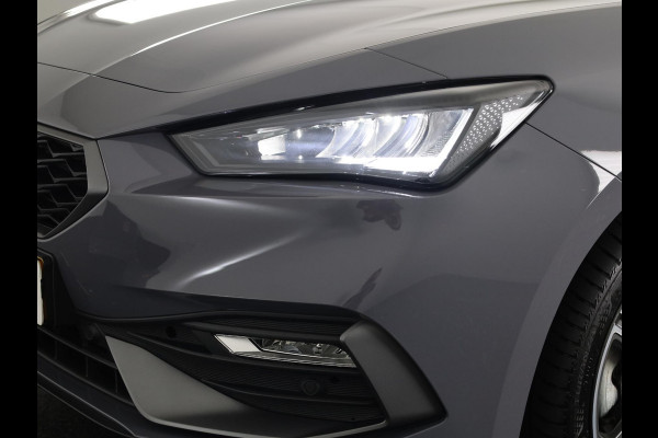 Seat Leon Sportstourer 1.5 TSI e-Hybrid FR PHEV First Edition 204 pk Automaat | Verlengde garantie | Navigatie | Parkeersensoren | Achteruitrijcamera | Autom. airco (3 zones) |
