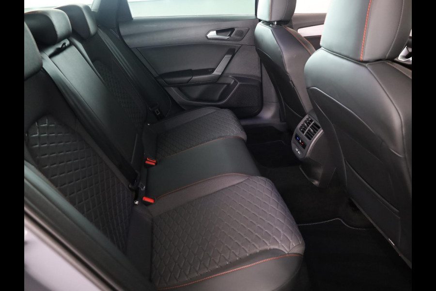 Seat Leon Sportstourer 1.5 TSI e-Hybrid FR PHEV First Edition 204 pk Automaat | Verlengde garantie | Navigatie | Parkeersensoren | Achteruitrijcamera | Autom. airco (3 zones) |