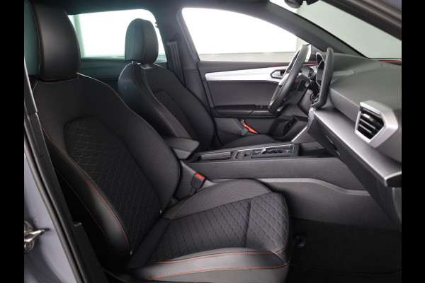 Seat Leon Sportstourer 1.5 TSI e-Hybrid FR PHEV First Edition 204 pk Automaat | Verlengde garantie | Navigatie | Parkeersensoren | Achteruitrijcamera | Autom. airco (3 zones) |