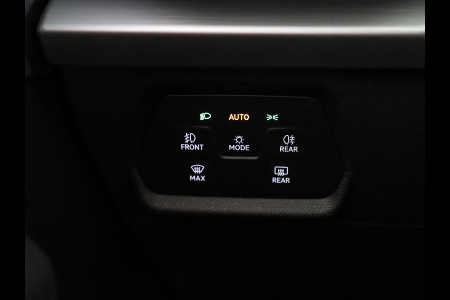 Seat Leon Sportstourer 1.5 TSI e-Hybrid FR PHEV First Edition 204 pk Automaat | Verlengde garantie | Navigatie | Parkeersensoren | Achteruitrijcamera | Autom. airco (3 zones) |
