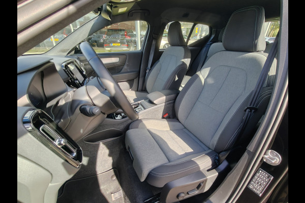 Volvo XC40 B4 198PK Plus Dark | BIIS | Trekhaak | H&K | Camera Achter | PDC V+A | ACC |