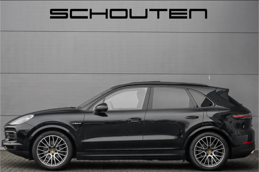 Porsche Cayenne 3.0 E-Hybrid Pano Camera 360° Sport Chrono Luchtvering
