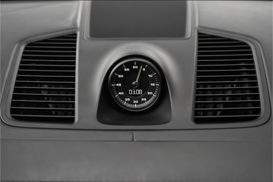 Porsche Cayenne 3.0 E-Hybrid Pano Camera 360° Sport Chrono Luchtvering