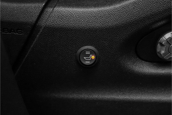 Porsche Cayenne 3.0 E-Hybrid Pano Camera 360° Sport Chrono Luchtvering
