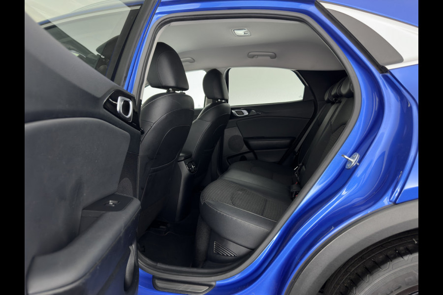 Kia Xceed 1.6 GDi PHEV DynamicPlusLine (Plug-In) {SoH-97%} (INCL-BTW ) Aut.*LEATHER-FABRIC | FULL-LED | KEYLESS | NAVI-FULLMAP | HEATED-SPORTSEATS | CAMERA | DAB | LANE-ASSIST | CRUISE | PRIVACY-GLASS | 16''ALU*