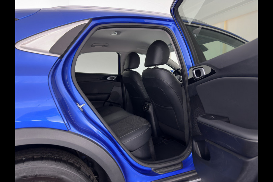 Kia Xceed 1.6 GDi PHEV DynamicPlusLine (Plug-In) {SoH-97%} (INCL-BTW ) Aut.*LEATHER-FABRIC | FULL-LED | KEYLESS | NAVI-FULLMAP | HEATED-SPORTSEATS | CAMERA | DAB | LANE-ASSIST | CRUISE | PRIVACY-GLASS | 16''ALU*
