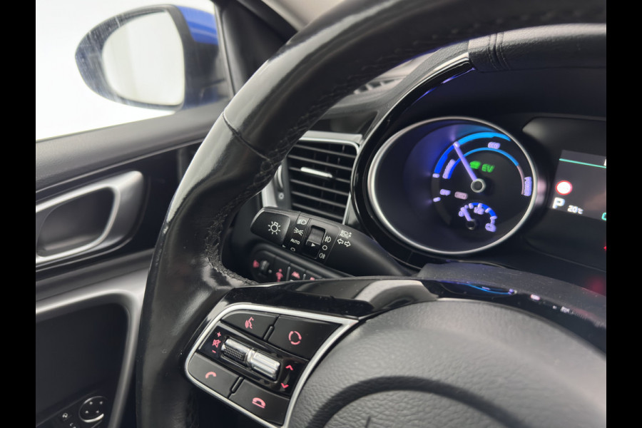Kia Xceed 1.6 GDi PHEV DynamicPlusLine (Plug-In) {SoH-97%} (INCL-BTW ) Aut.*LEATHER-FABRIC | FULL-LED | KEYLESS | NAVI-FULLMAP | HEATED-SPORTSEATS | CAMERA | DAB | LANE-ASSIST | CRUISE | PRIVACY-GLASS | 16''ALU*