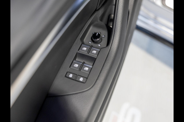 Audi A6 Avant 50 TFSI e quattro S-Line edition Competition / 299pk / SOH 98% / Maxton / Matrix LED / Sfeerverlichting / Elektrische stoelverstelling met geheugen /