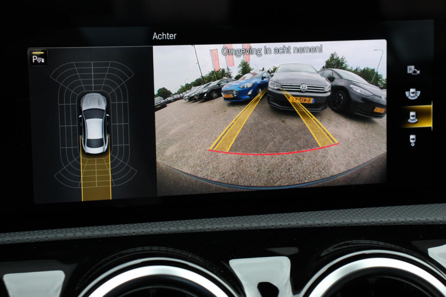 Mercedes-Benz CLA-Klasse 200 Automaat Progressive Navigatie Climate Control Led Trekhaak Stoelverwarming Half Leder Camera