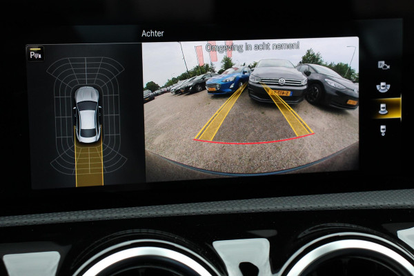 Mercedes-Benz CLA-Klasse 200 Automaat Progressive Navigatie Climate Control Led Trekhaak Stoelverwarming Half Leder Camera