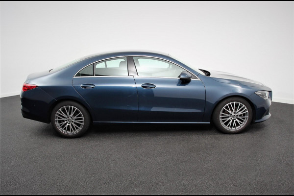 Mercedes-Benz CLA-Klasse 200 Automaat Progressive Navigatie Climate Control Led Trekhaak Stoelverwarming Half Leder Camera