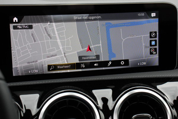 Mercedes-Benz CLA-Klasse 200 Automaat Progressive Navigatie Climate Control Led Trekhaak Stoelverwarming Half Leder Camera